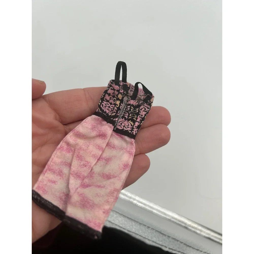 Monster High Scaris City of Frights Rochelle Goyle Eiffel Tower Dress